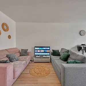 L'escale-proche Tricastin-netflix-wifi Lapalud